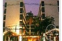 Holiday Mansion Hotel กรุงเทพมหานคร ภายนอก รูปภาพ